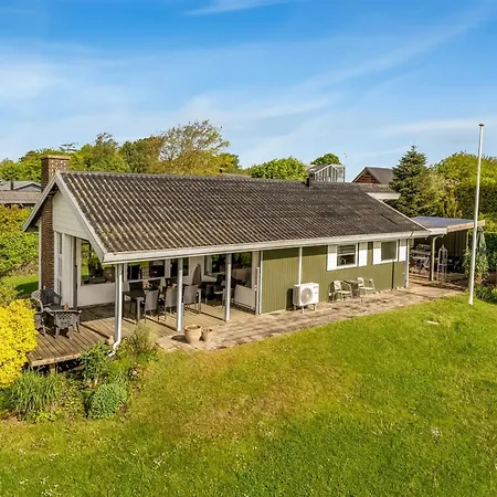 Dimo - 75m To The Fjord By Interhome Holiday home Roslev