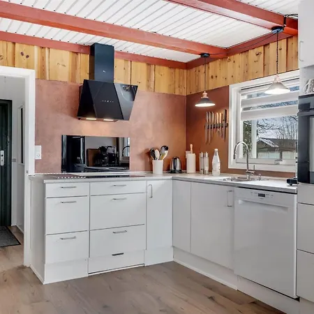 Dimo - 75m To The Fjord By Interhome *