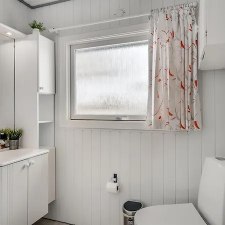 Casa de Férias Dimo - 75m To The Fjord By Interhome *